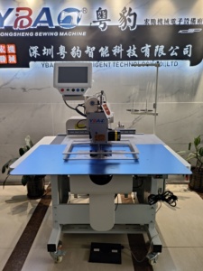 Nouvelle machine à coudre industrielle à plat, à point noué, à une aiguille, à commande PLC, avec moteur et lubrification automatique - Product Image 2