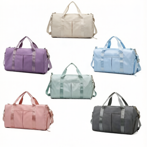 Sac de sport coloré et tendance, imperméable, avec compartiment sec/humide et compartiment à chaussures, idéal pour le yoga et l'entraînement, durable et pratique. - Product Image 5