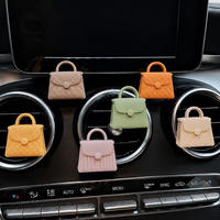 Désodorisant de Voiture Luxe Unique à Clip Ventilation, Parfum Moderne, Sac Chaîne, Décoration Intérieure Automobile, Diffuseur d'Arôme