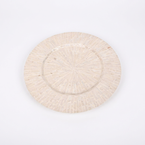 Assiettes de présentation en coquille de Capiz en gros avec finition nacrée, fabriquées au Vietnam, noyau en bambou pour une décoration de table de luxe - Product Image 1