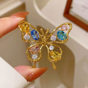 Broches de Zirconia Multicolor Franceses en Oferta, Elegantes Broches de Cristal con Forma de Mariposa Dorada, Conjunto de Accesorios Populares para Mujer ALN26020394 - Product Image 4