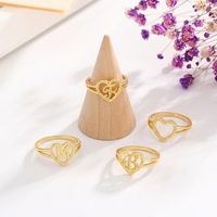 Bague de luxe réglable en laiton plaqué or 14 carats, motif cœur évidé 26 lettres – Cadeau vintage pour mariage et fiançailles