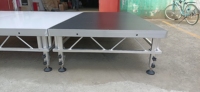 Événement de concert intérieur extérieur bon marché bonne qualité nouveau style solide extérieur facile à installer podium de scène portable litedeck