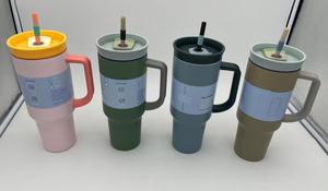 Borraccia Termica in Acciaio Inossidabile da 1200ML a Doppia Parete Sottovuoto con Cannuccia, Tazza da Viaggio - Product Image 1