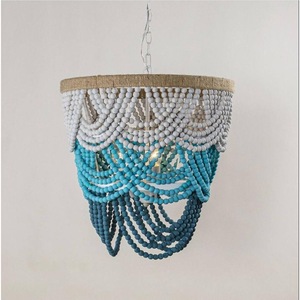 Lustre en bois à perles rondes avec source lumineuse LED E26 pour salon, chambre à coucher, salle à manger - Product Image 4