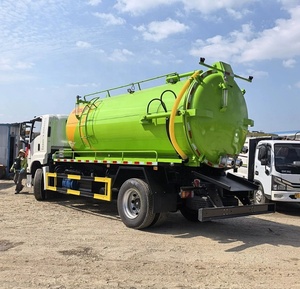 Camion de <span class=keywords><strong>vidange</strong></span> des égouts Isuzuu 12cbm avec <span class=keywords><strong>pompe</strong></span> à vide à <span class=keywords><strong>aspiration</strong></span> et décharge rapides, camion de nettoyage des eaux usées de 8 tonnes - Product Image 5