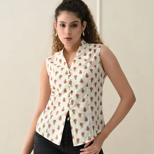 Chaleco de verano de Rosebloom Top sin mangas con botones estampado Handblock de moda en Algodón 100% con diseño limpio sin cuello - Product Image 1