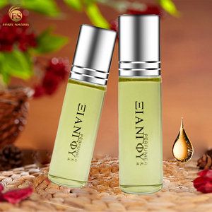 Vente en gros Dubaï <span class=keywords><strong>Mini</strong></span> Taille Marque privée Original de luxe Marque de marque Nom de voiture Parfum <span class=keywords><strong>d</strong></span>'ambiance <span class=keywords><strong>D</strong></span>ésodorisant Diffuseur de parfum de voiture - Product Image 5