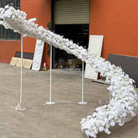 Arche de mariage incurvée en métal blanc, support pour arrangement de fleurs artificielles, toile de fond pour scène de mariage