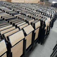 Chaises de salle à manger en bois pliables en rotin naturel de restaurant pliantes durables en gros pour les événements