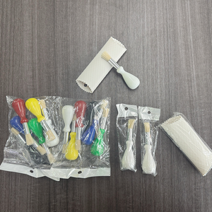 Ensemble de râpes à ail en céramique à motif personnalisé - Plateau râpeur au design émaillé avec éplucheur d'ail, brosse de nettoyage et support de présentation - Product Image 5