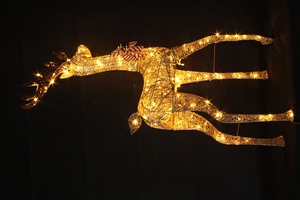 Weihnachts hirsch Warmweiß beleuchtet Hirsch Outdoor Kleidung Weiß Farbe Box Batterie fach 80 Reno Reno 7 Led Schnee kerzen Dinosaurier Licht - Product Image 3