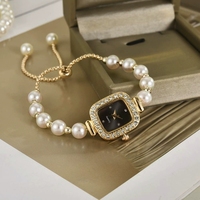 Nouvelle montre pour femme élégante avec bracelet fin en perles et diamants incrustés, cadran carré, bracelet réglable