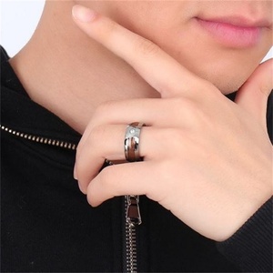 Bagues en bois massif avec incrustation de zircon, étanches, à bords biseautés, pour cadeau d'anniversaire, vente en gros - Product Image 5