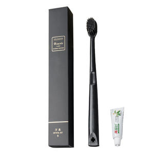 Ensemble de produits pour hôtels avec brosse à dents peigne à dentifrice bonnet de douche kit d'entretien shampoing gel douche revitalisant savon lotion pour le corps - Product Image 2