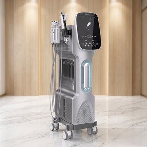 Dispositivo de Rejuvenecimiento Facial Aqua 9 en 1 con Sistema de Oxígeno para Hidratación Profunda, Eliminación de Puntos Negros y Tratamiento del Acné - Product Image 1