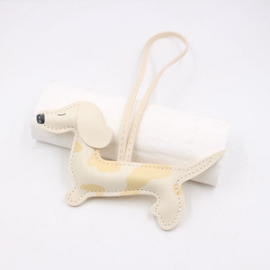 Porte-clés léger et pliable en cuir PU écologique pour chien Teckel avec impression typographique pour la décoration de sac à main - Product Image 4