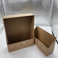 Boîte à gâteau pliable en carton ondulé recyclable, sans danger pour les aliments, respectueuse de l'environnement, avec gaufrage à chaud doré, pelliculage mat, taille personnalisable