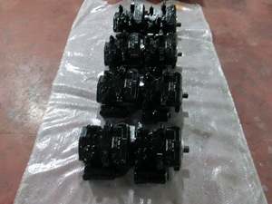 ปั๊มลูกสูบแกนหมุน A4VG28HD3DMT1/32L-NSC10F003D-S R902110710 - Product Image 2