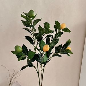Yasunobu Branches de citron artificielles jaunes et vertes, plantes décoratives pour la maison, le salon et les accessoires de photographie - Product Image 4