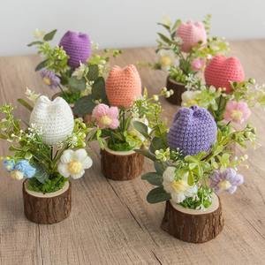 Planta de tulipán de ganchillo hecha a mano, flor artificial para decoración de escritorio, flor tejida, regalo para el Día del Maestro. - Product Image 2