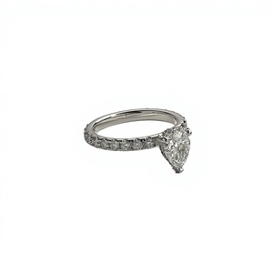 แหวนหมั้นเพชรเม็ดเดี่ยวทรงลูกแพร์เคลือบทอง 18K 14K เพชรเพาะเลี้ยง ประดับเพชรเม็ดกลมแบบไมโครเพฟ ดีไซน์คลาสสิกสำหรับผู้หญิง - Product Image 2