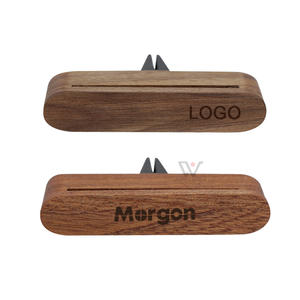 Ambientador para Auto, Nuevo, Reciclable, Sólido, con Clip para Ventilación, Disponible en Stock - Product Image 1