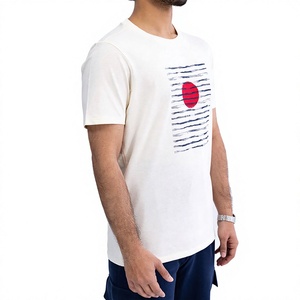 T-shirt blanc à manches courtes pour homme avec motif cercle rouge et rayures bleues, col rond, coupe décontractée, en jersey de coton imprimé - Product Image 4