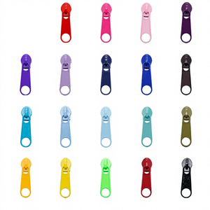 רוכסנים צבעוניים ממתכת בסיטונאות, מתאימים לתיקים שונים, בגדים, נעליים, כובעים, תיקי קוסמטיקה ועוד. - Product Image 1