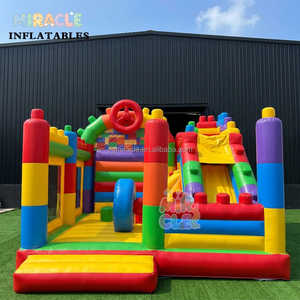 Château gonflable commercial à thème blocs arc-en-ciel avec toboggan à obstacles pour fête d'enfants en extérieur - Product Image 4