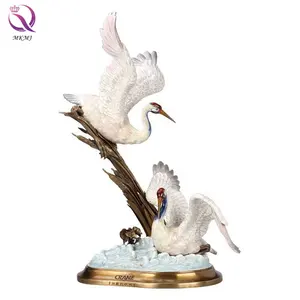 Luxury high-end european-style handmade white ceramic swan a pair of ornaments desk table handicrafts collection