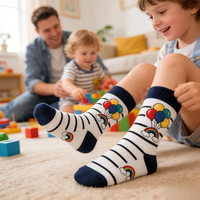 Chaussettes pour tout-petits personnalisées, élégantes, rayées en 3D, respirantes, antidérapantes, sportives, avec bordure élastique, en coton mélangé, de haute qualité, confortables