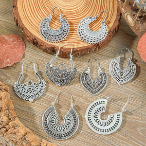 مجموعة أقراط عرقية عتيقة 4 ، مجوهرات بوهيمية بلون فضي عتيق هندسي للنساء ، أقراط طارة أنيقة - Product Image 2