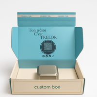 Fabrication de boîte postale en carton de couleur avec logo personnalisé avec insertion d'emballage de bijoux de luxe imprimé Boîte d'expédition pour bijoux