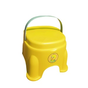 Tabouret portable en plastique pour enfants, siège d'extérieur épaissi avec poignée, couleurs rouge, jaune, vert, 23x22cm - Product Image 5