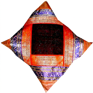 ปลอกหมอนอิงปักด้วยมือลายพื้นเมืองโบราณ - Product Image 1