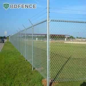 Valla de alambre de ciclón deportivo para granja de carreteras de seguridad galvanizada en caliente - Product Image 1