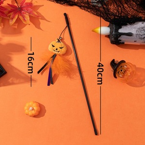 ชุดกระดิ่งกระดิ่งขนนกรูปการ์ตูนแมวสำหรับวันฮาโลวีนใหม่ของเล่นแมวสำหรับฝึกคู่หูการฝึกแบบโต้ตอบไม้กายสิทธิ์ของเล่นแมว - Product Image 3