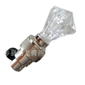 Luces de válvula de diamante para bicicleta, siete colores, 4 modos, luz de rueda impermeable IPX4 - Product Image 4