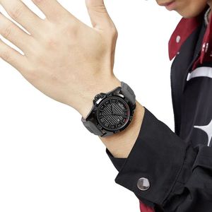 Jam Tangan Pria NAVIFORCE 8023 Fashion Sport Quartz <span class=keywords><strong>Analog</strong></span> Tanggal Jam Tangan Pria Relogio Masculino Kulit Tahan Air 3ATM - Product Image 2
