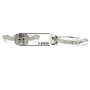 Vente en gros directe de Chine, bijoux fins, or blanc massif 18 carats, diamants baguette naturels, anneaux classiques de mariage en forme de cluster carré pour femmes - Product Image 2