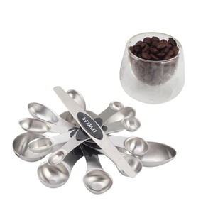 Ensemble de cuillères à mesurer magnétiques pleine grandeur avec niveleur - Product Image 5