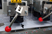 Hochgeschwindigkeits-E-Commerce Automatische Express-Versandtaschen-Verpackungsmaschine Luftpolstertaschen-Verpackungsmaschine Horizontale Verpackungsmaschine