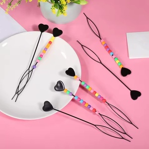 Lot de 10 outils de coiffure pour tresses, aiguilles à cheveux à enfiler, outils magiques pour la coiffure féminine, outil d'enfilage pour la création de queues de cheval - Product Image 1