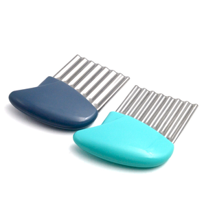 Kitchen Gadgets 2021 innovative stainless steel blade manual potato slicer crinkle cutter