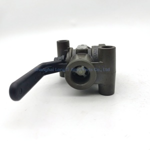 Robinet d'arrêt de remorque d'origine 4520021320 A0004291431 1912315 88512306200 5000241986 1912315 Pièces de système de freinage pneumatique pour camion - Product Image 6