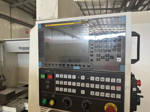 Tour CNC horizontal robuste à un seul brocheur et grande alésage de <span class=keywords><strong>broche</strong></span> pour la réparation de filetages de tuyaux de l'industrie pétrolière QK1327 - Product Image 6