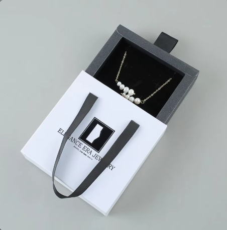 White+black jewelry foam