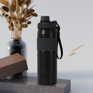 Cá nhân 600ml 900ml đôi tường thép không gỉ <span class=keywords><strong>Flask</strong></span> với dây đeo và Silicone <span class=keywords><strong>Grip</strong></span> trực tiếp uống du lịch chai - Product Image 6