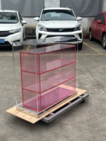 Meja Penyimpanan Akrilik Transparan 3 Tingkat Rak Gradasi Pink dengan Alas Logam Lemari Pajangan untuk Dekorasi Ruang Tamu dan Pintu Masuk